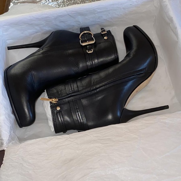DIOR LIMITED ADDITION ANKLE BOOTS - Picture 3 of 5